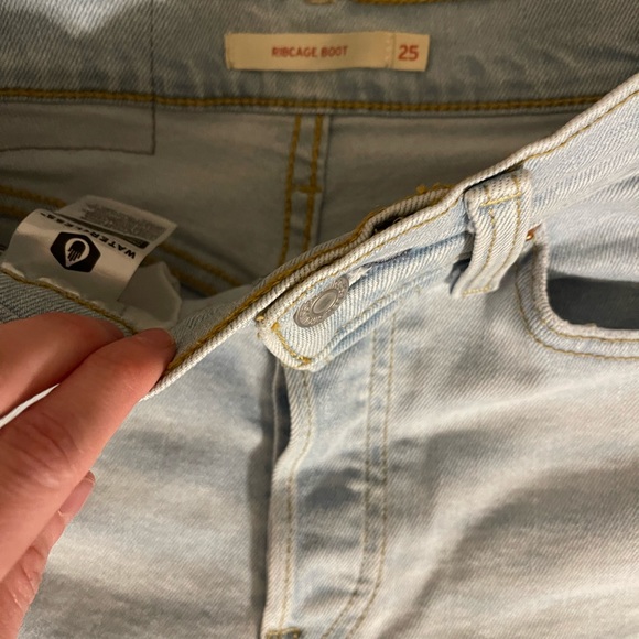 NWOT❤️ Levis Ribcage Flare High Rise Size 25 - Picture 9 of 9